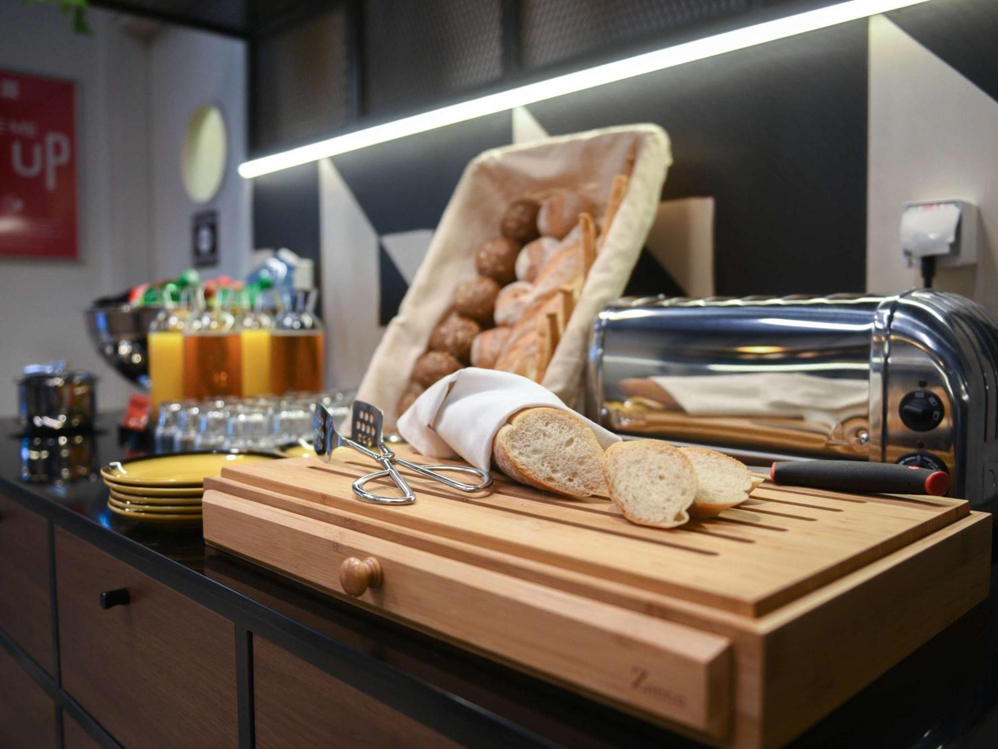 Ibis Baku City ภายนอก รูปภาพ